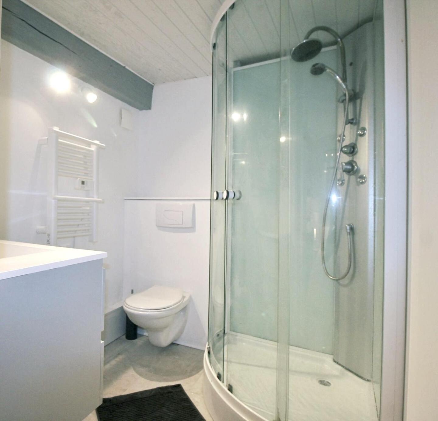 Maya Appartements & Suites Cosne-sur-Loire Стая снимка